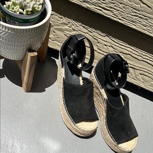 Black Espadrilles with Ankle Wrap and Jute Sole